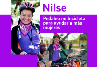mujer en bicicleta con uniforme morado